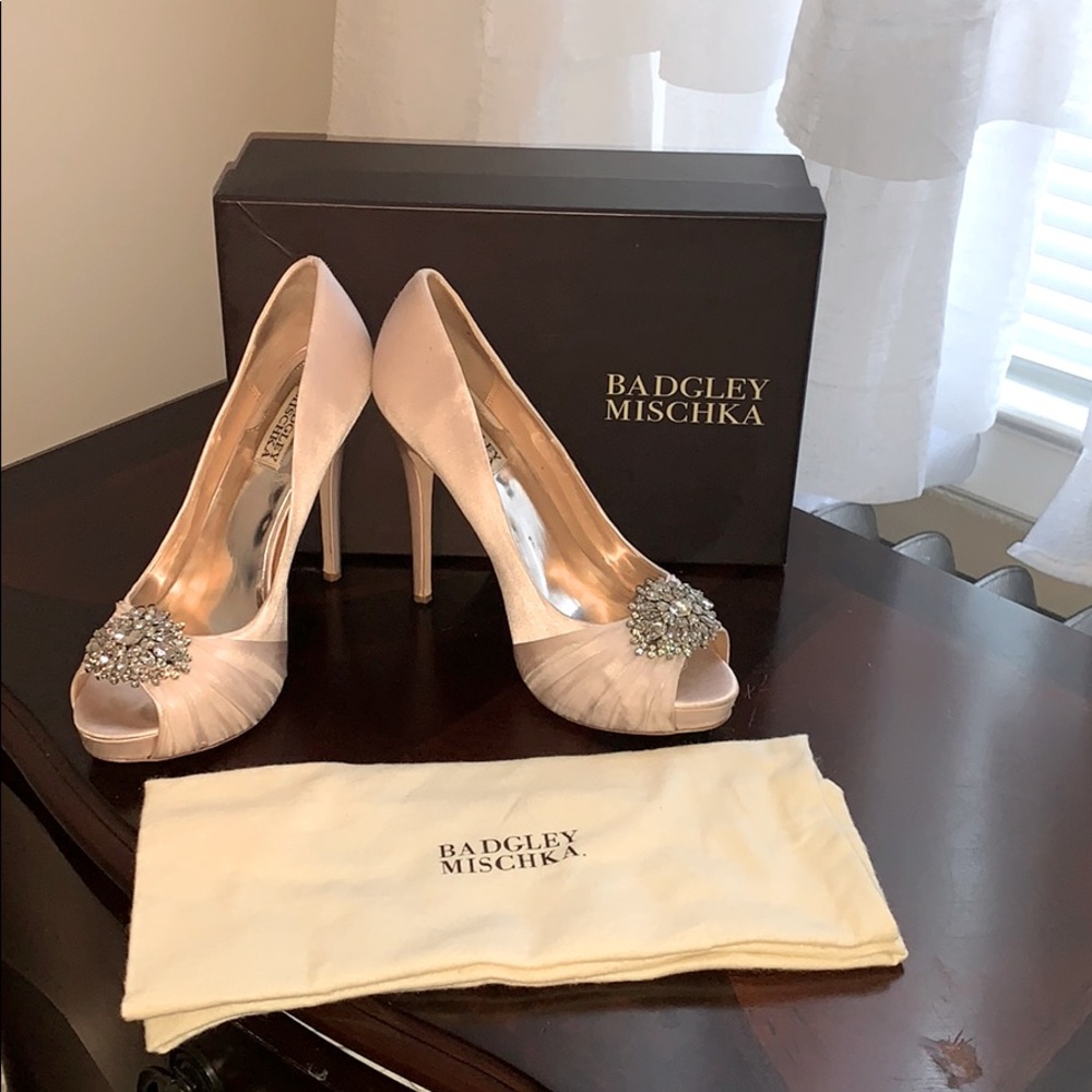 Badgley Mischka pettal pink satin heels